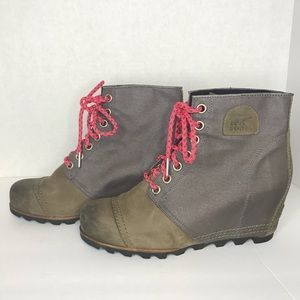 Sorel Lexie booties - Sz. 11- Like New!!!!
